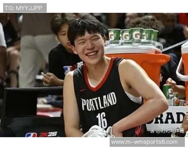 杨瀚森赴美特训备战选秀训练师曾服务詹姆斯韦德等篮球巨星